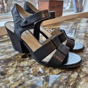 Naturalizer Black Chunky Heel Sandals